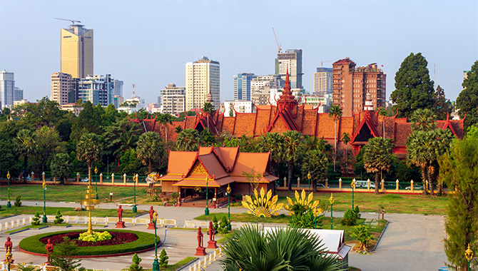 Cambodia: Governor orders stronger action against online scams