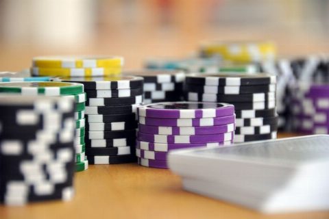 UKGC Study Challenges Substitution Narrative, Finding Illegal Gambling Complements Licensed Activity