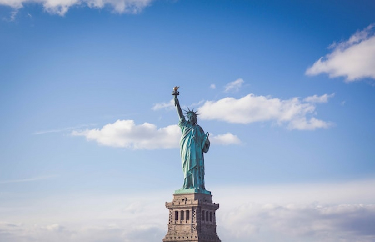 New York Sportsbooks See a 54% YoY Revenue Increase in June: How Do the Casino Bid Hopefuls Fare?